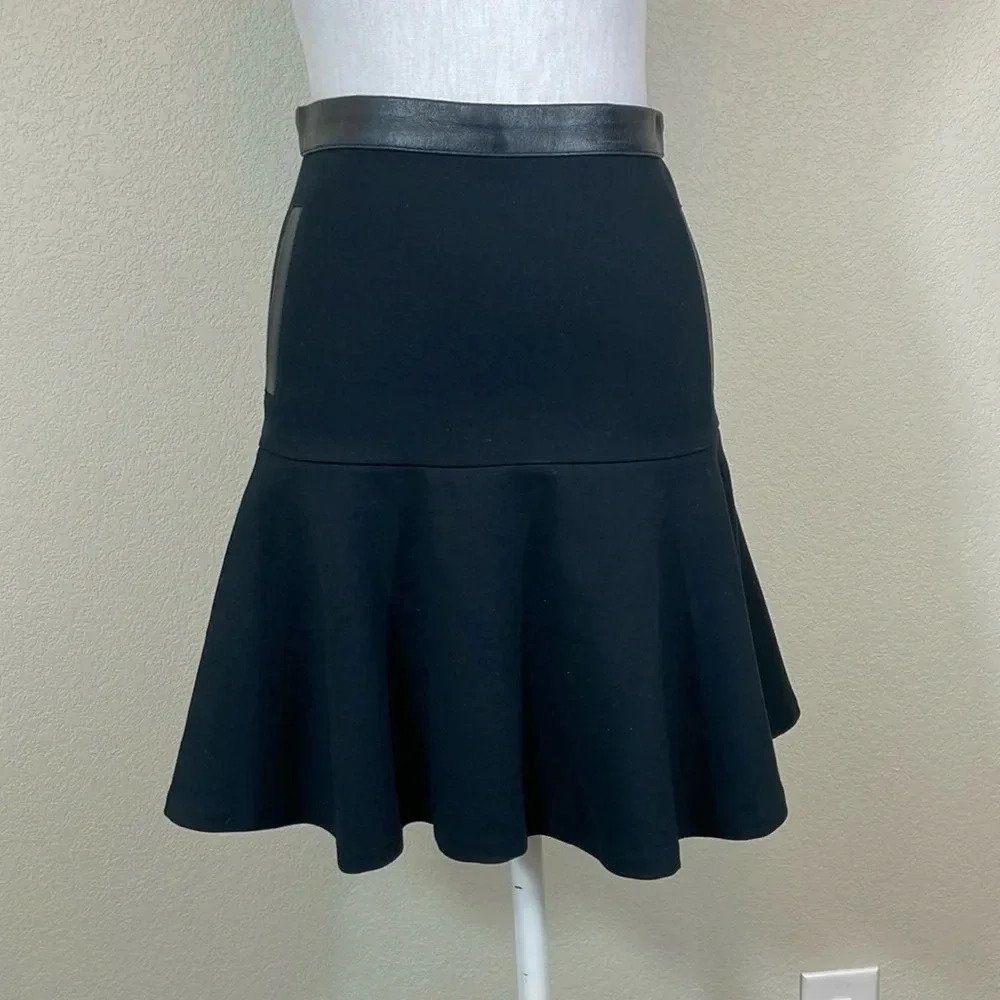 Club Monaco black mini ruffle skirt with leather trim size‎ 00